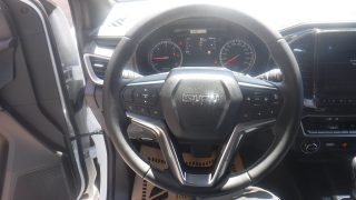 Isuzu D-MAX Double Cab 4x4 V-Cross A/T