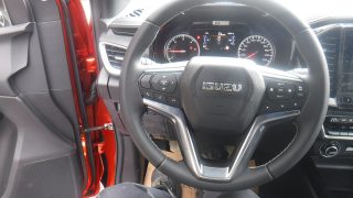 Isuzu D-Max Double Cab 4x4 V-Cross A/T